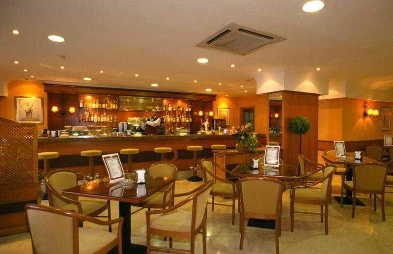 普里丰希罗拉公寓酒店 餐厅 照片